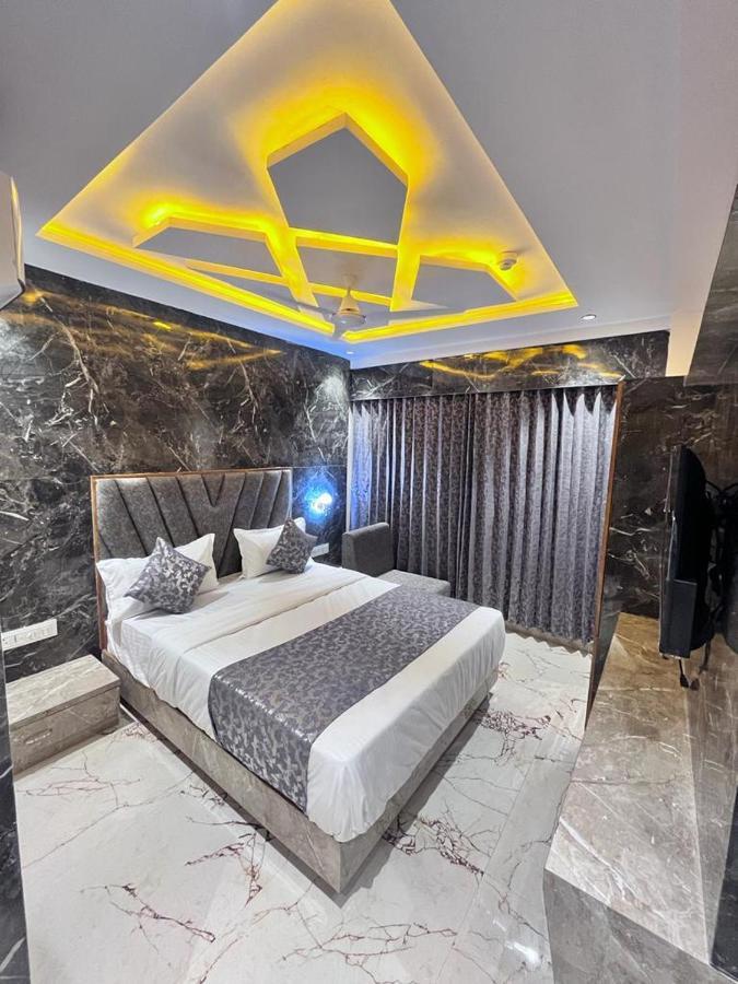 Hotel Palak Villa Ahmedabad Luaran gambar