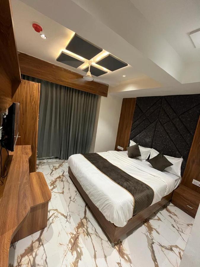 Hotel Palak Villa Ahmedabad Luaran gambar